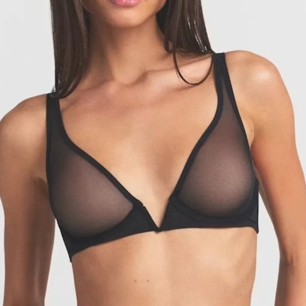 SKIMS Ultra Fine Mesh Deep Plunge Bra Onyx Black Sheer Underwire 36DD RN158873